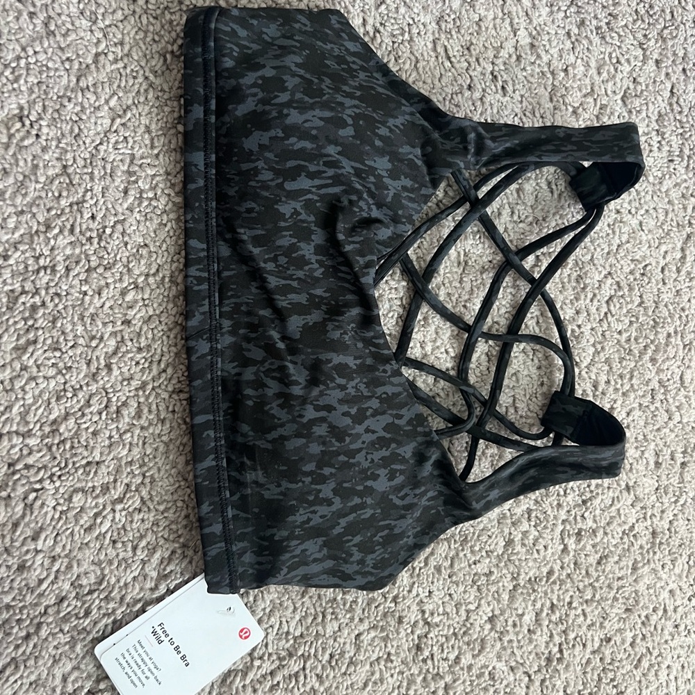 NWT lululemon Sports bra size 2